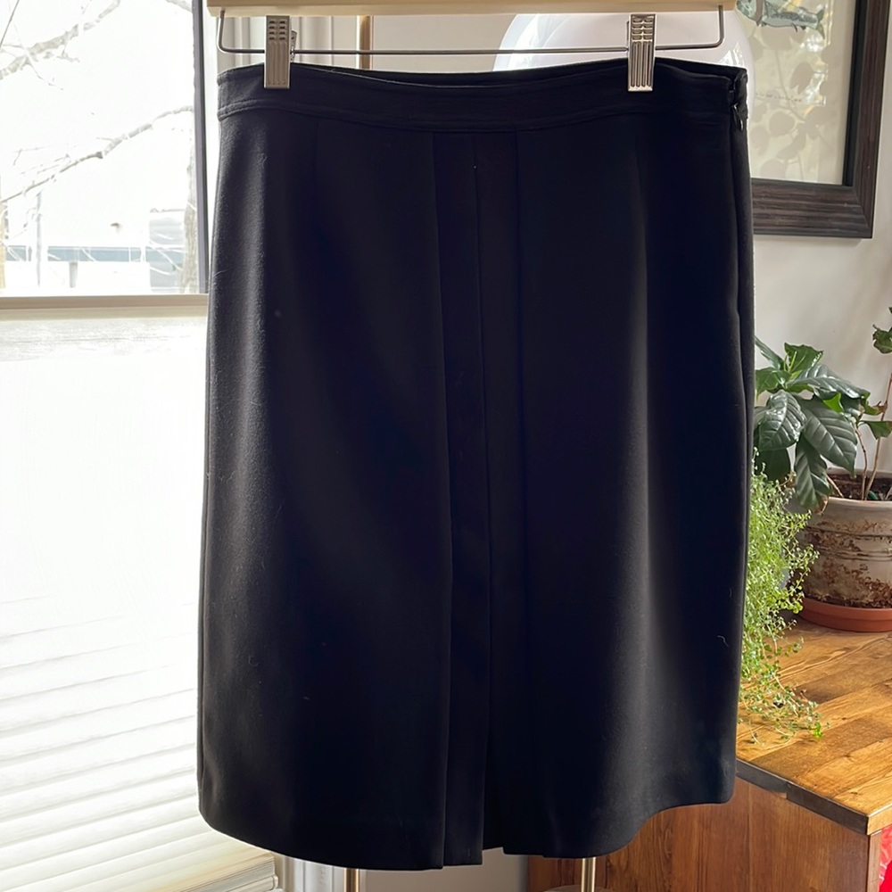 Laundry by Shelli Segal black skirt size 6